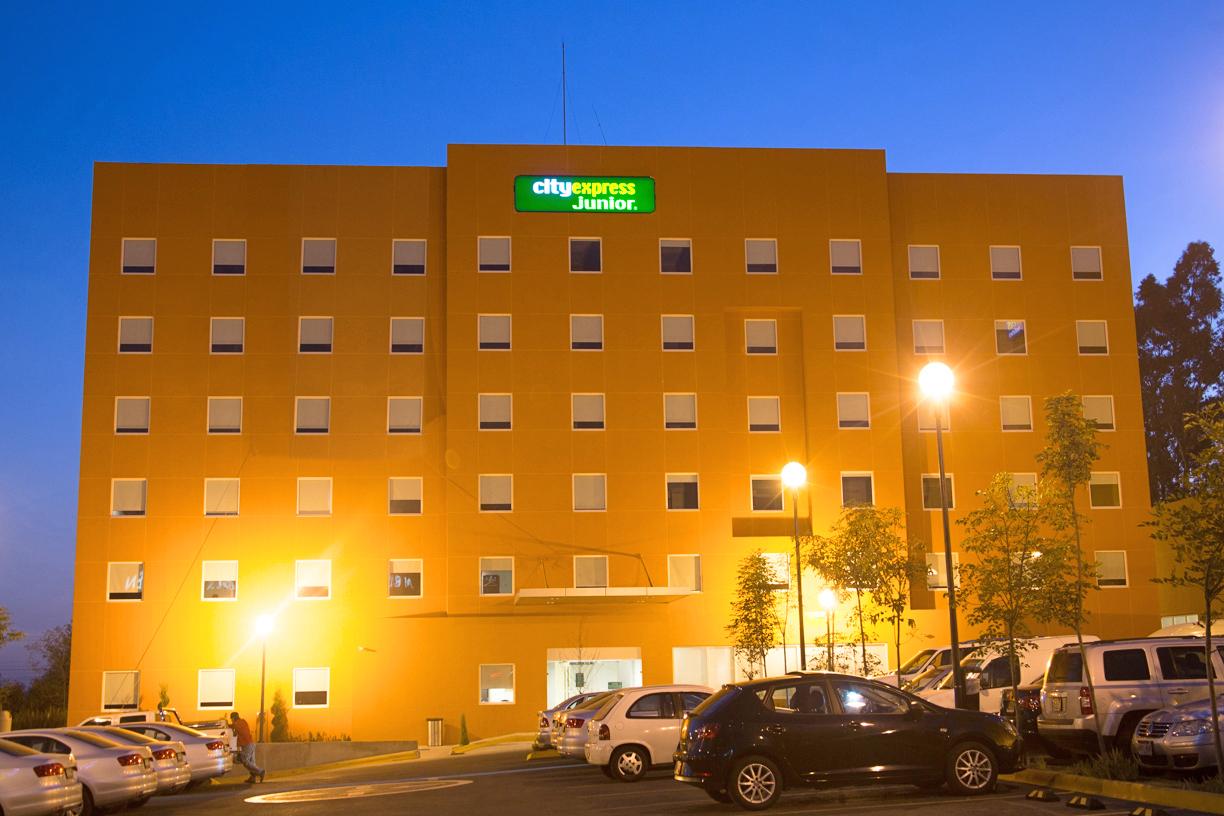ซิตี้ เอ็กซ์เพรส จูเนียร์ ปูเอบลา ฟินซา Hotel ปวยบลา ภายนอก รูปภาพ